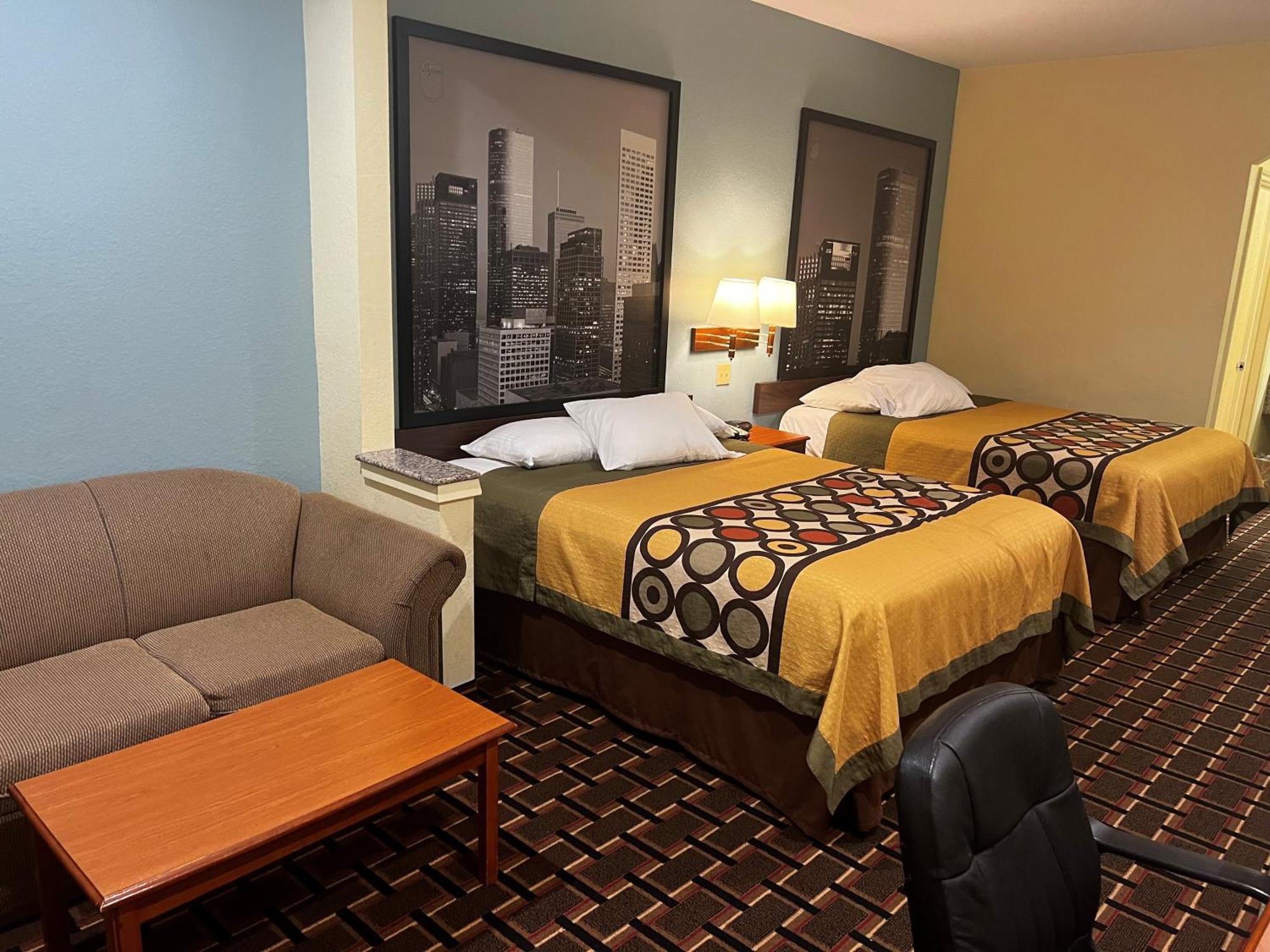 Super 8 By Wyndham Stafford Sugarland Area Otel Dış mekan fotoğraf